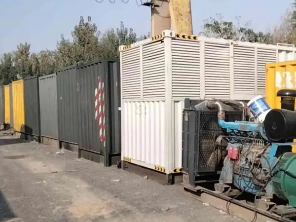 平陆200KW柴油发电机机组每小时油耗是多少?