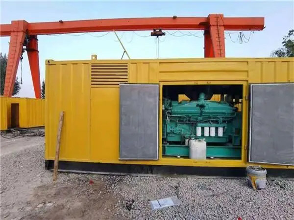 平陆冬季低温环境下，500KW发电机组应该选择什么类型的启动电瓶？
